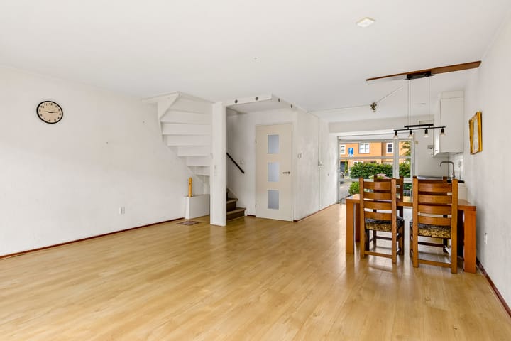 Tussenwoning te koop: Hendrik Marsmanstraat 146, Almere