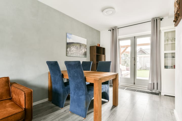 Tussenwoning te huur: Trompstraat 78, Huizen