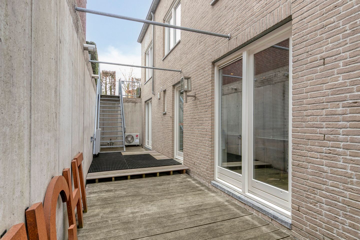 View photo 3 of De Zicht 21