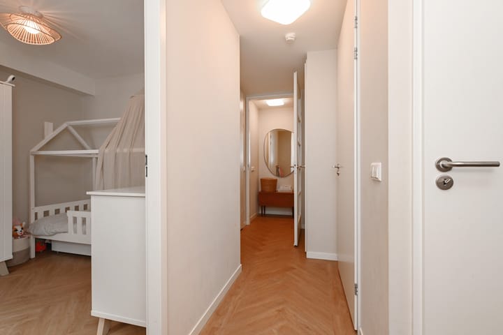 Tussenwoning te koop: Molenpad 7, Leidschendam