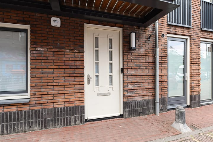 Tussenwoning te koop: Molenpad 7, Leidschendam