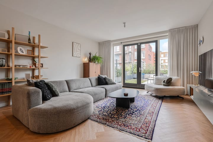 Tussenwoning te koop: Molenpad 7, Leidschendam