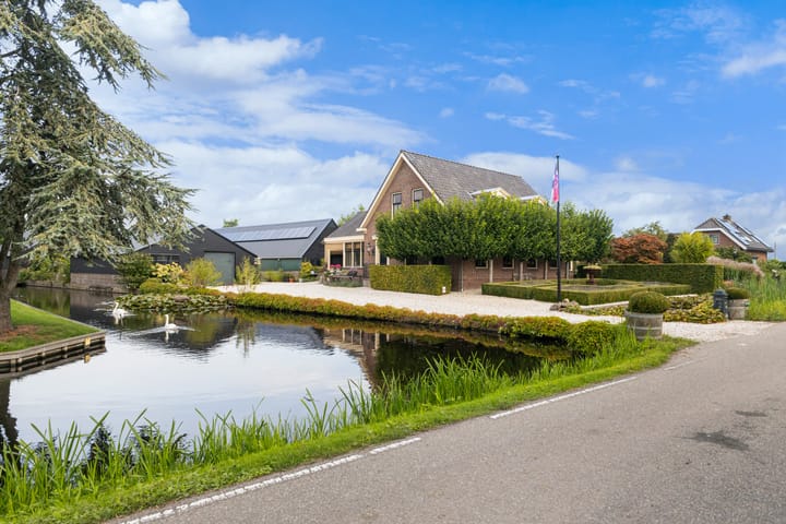 Westeinde 76, Berkenwoude