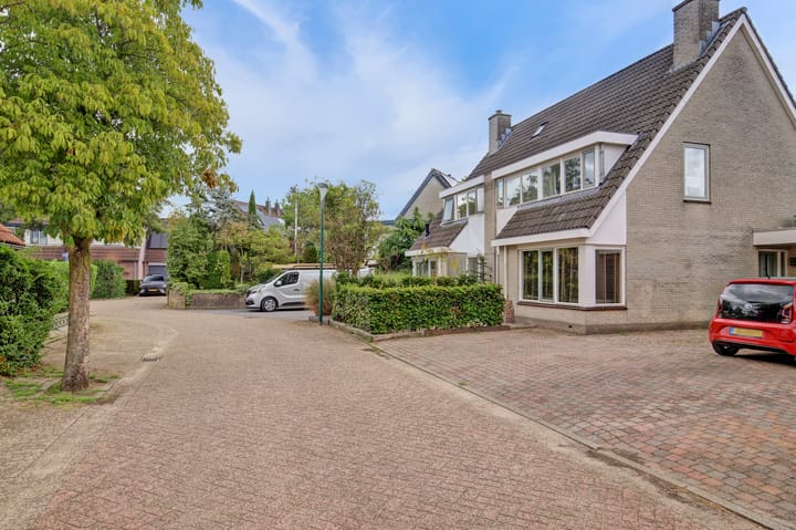 Tussenwoning te koop: Linge 10, Wijk Bij Duurstede