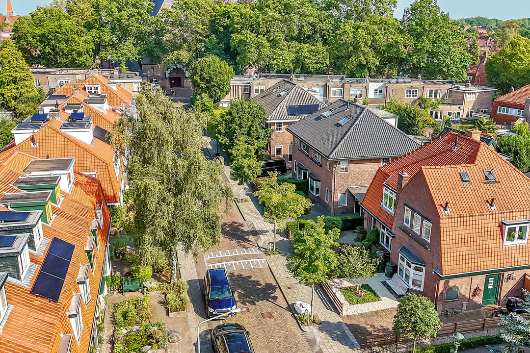 Photo 37 of Hugo de Grootstraat 9