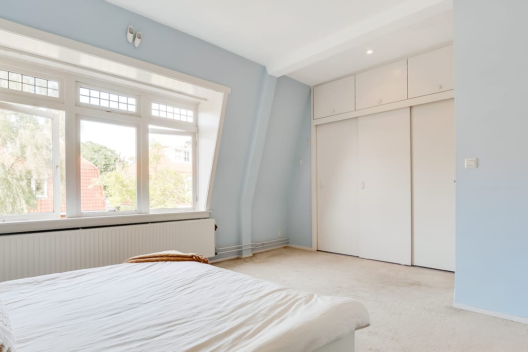Photo 13 of Hugo de Grootstraat 9