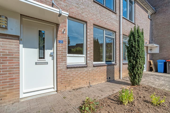 Tussenwoning te koop: Mackayware 48, Zwolle