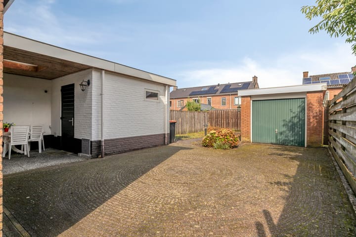 Hoekwoning te koop: Ruijgenbosweg 35, Eerbeek