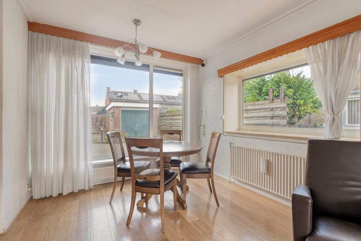 Hoekwoning te koop: Ruijgenbosweg 35, Eerbeek