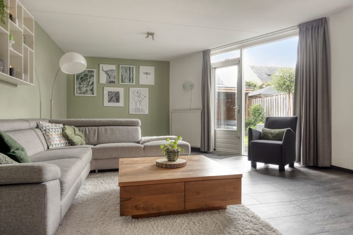 Tussenwoning te koop: Saltshof 3486, Wijchen