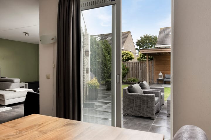 Tussenwoning te koop: Saltshof 3486, Wijchen