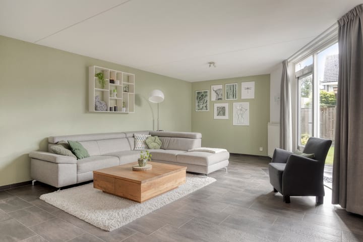 Tussenwoning te koop: Saltshof 3486, Wijchen