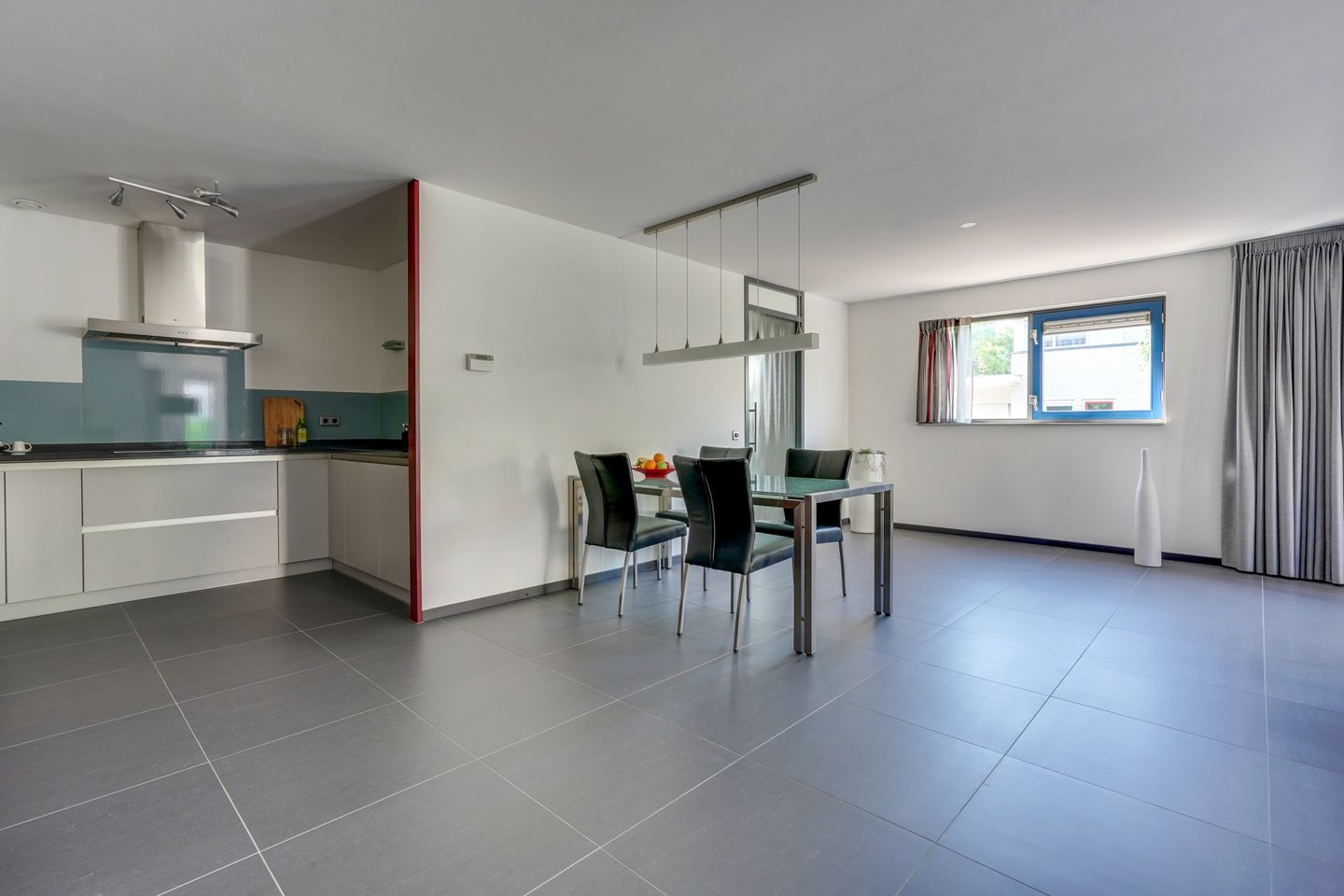 Photo 19 of Louis Couperushove 12