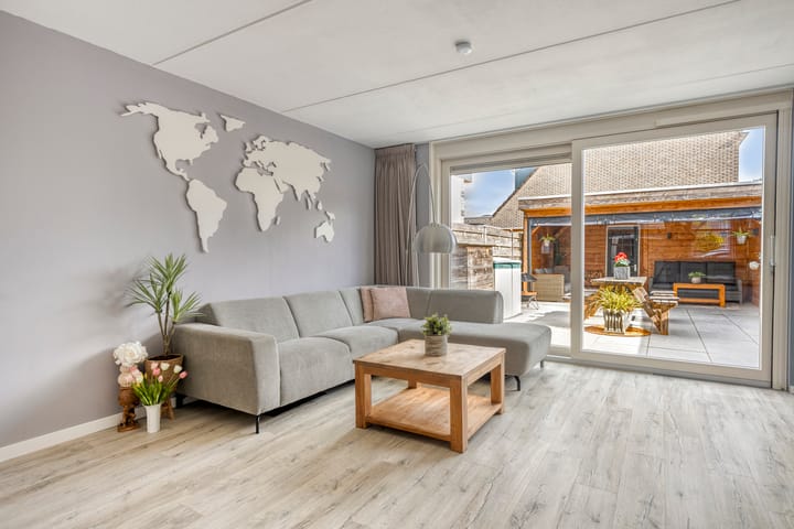 Hoekwoning te koop: Frescobaldistraat 116, Purmerend