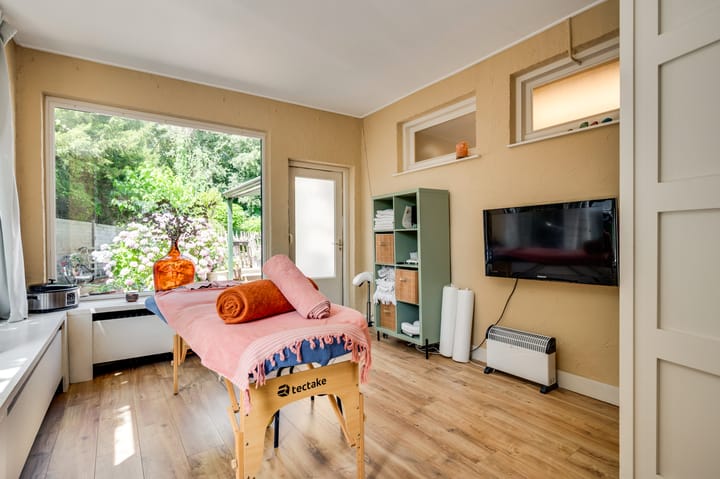 Twee-onder-één-kap te koop: Broekhin Zuid 65, Roermond