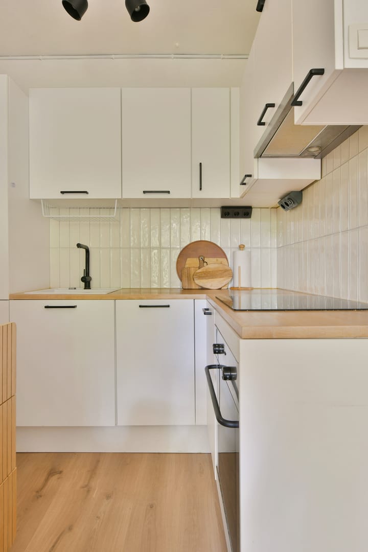 Studio te koop: Van Nijenrodeweg 697, Amsterdam