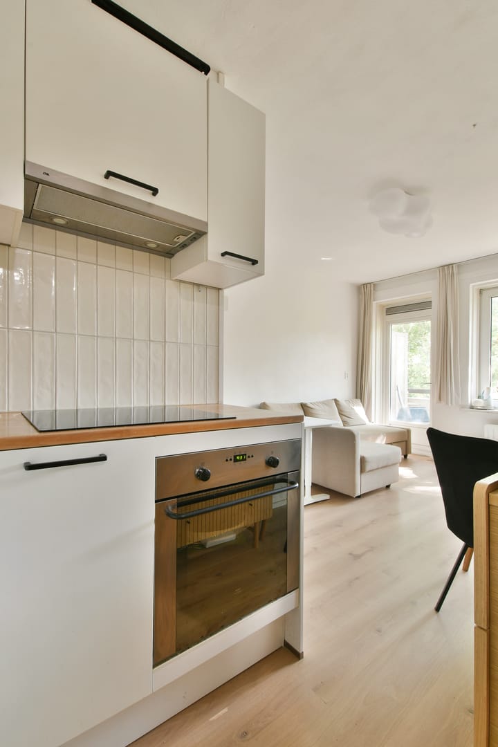 Studio te koop: Van Nijenrodeweg 697, Amsterdam