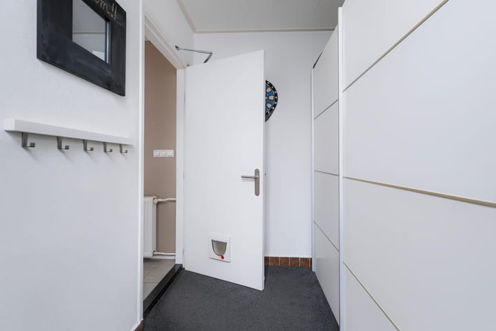 Twee-onder-één-kap te koop: Duifhuis 28, Nijkerk