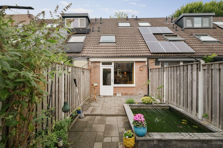Tussenwoning te koop: Karel de Grotelaan 162D, Deventer