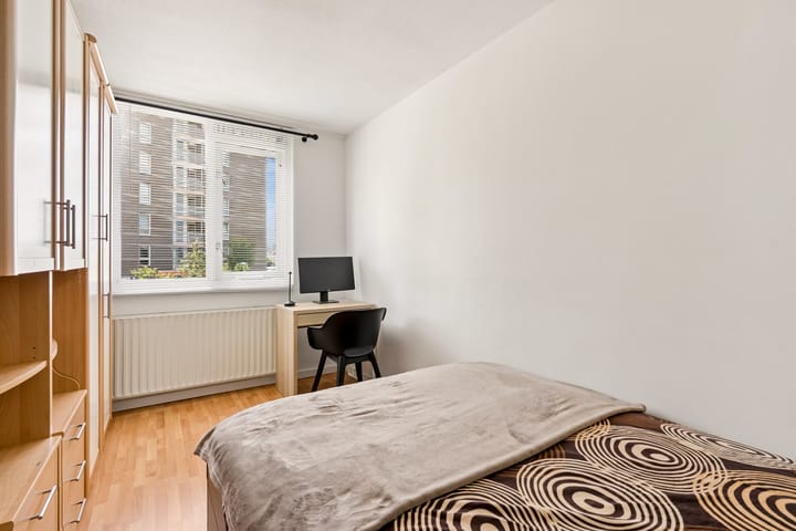 Appartement te koop: Glinkastraat 157, Almere