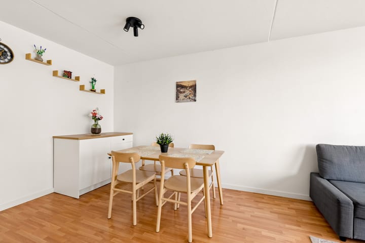 Appartement te koop: Glinkastraat 157, Almere