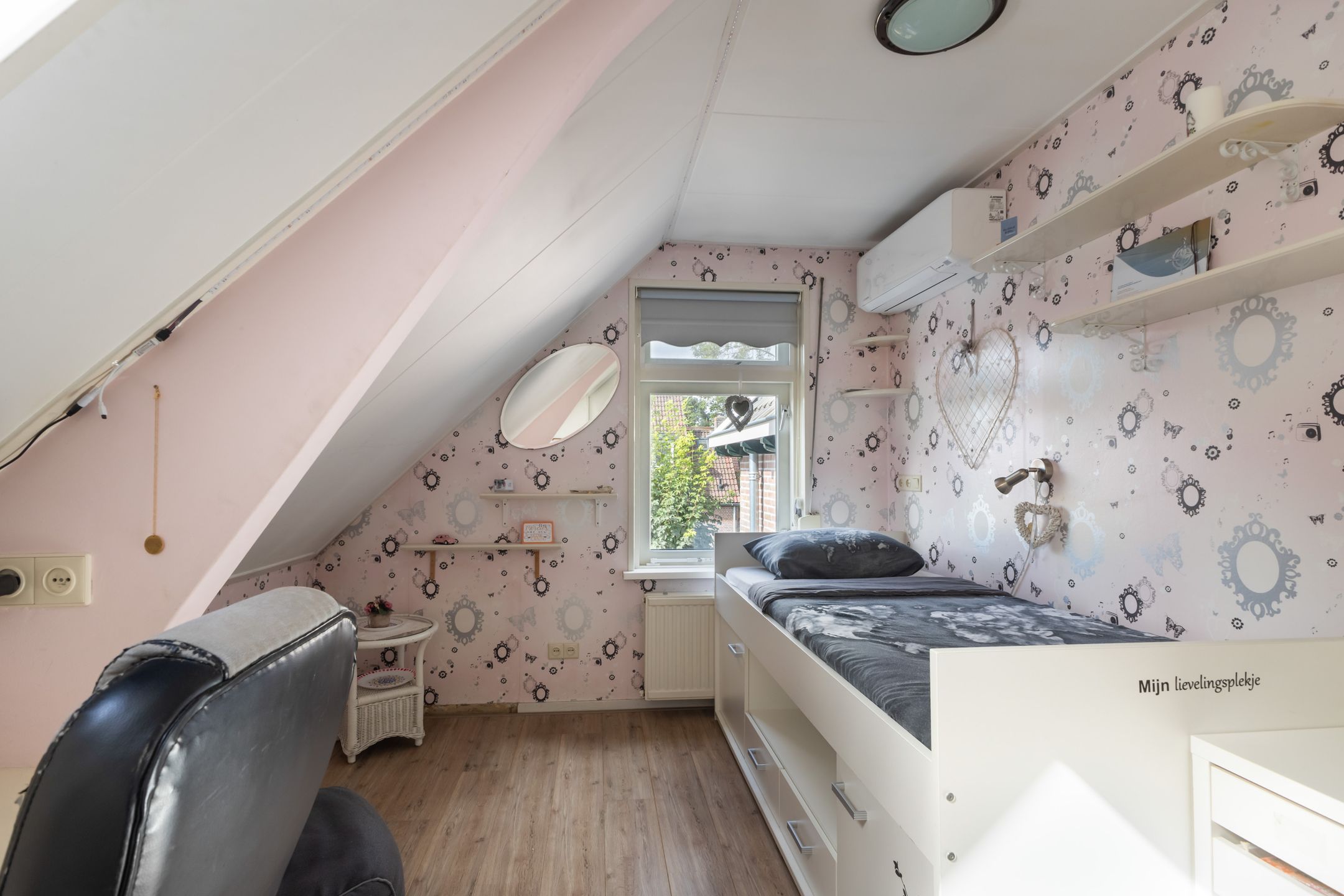 Photo 24 of Waalstraat 44