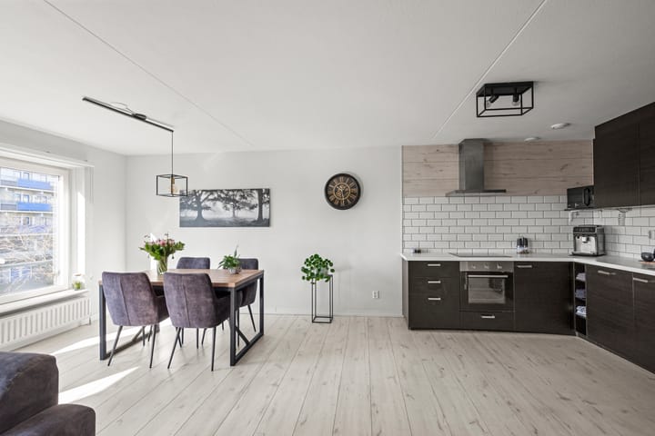 Appartement te koop: Aquamarijn 27, Alphen Aan Den Rijn
