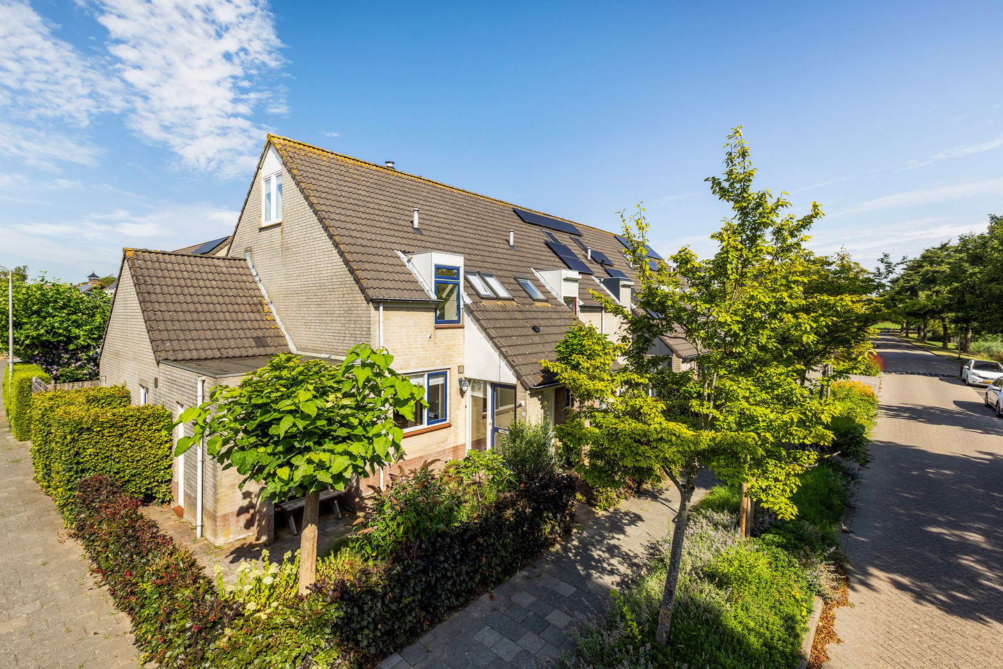 Photo 1 of Burg. Korstanjestraat 23