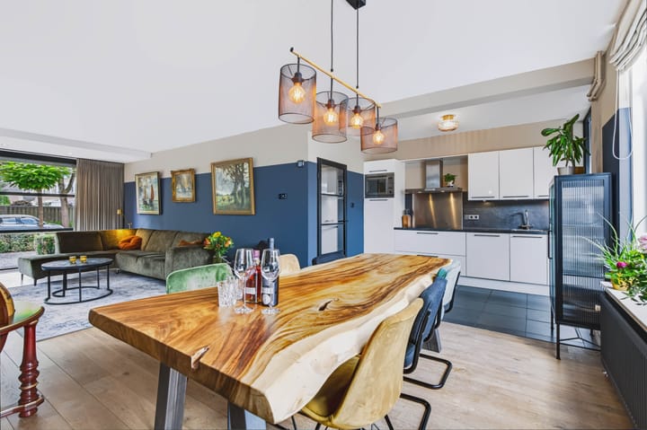 Hoekwoning te koop: Van Hallstraat 28, Nunspeet