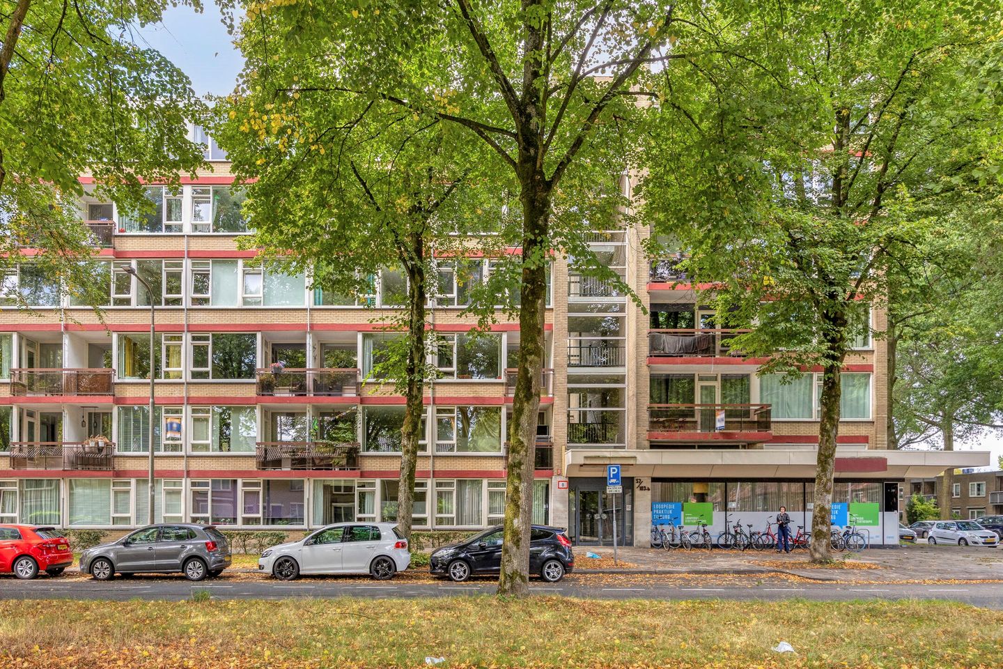 Photo 1 of Postelse Hoeflaan 81-A
