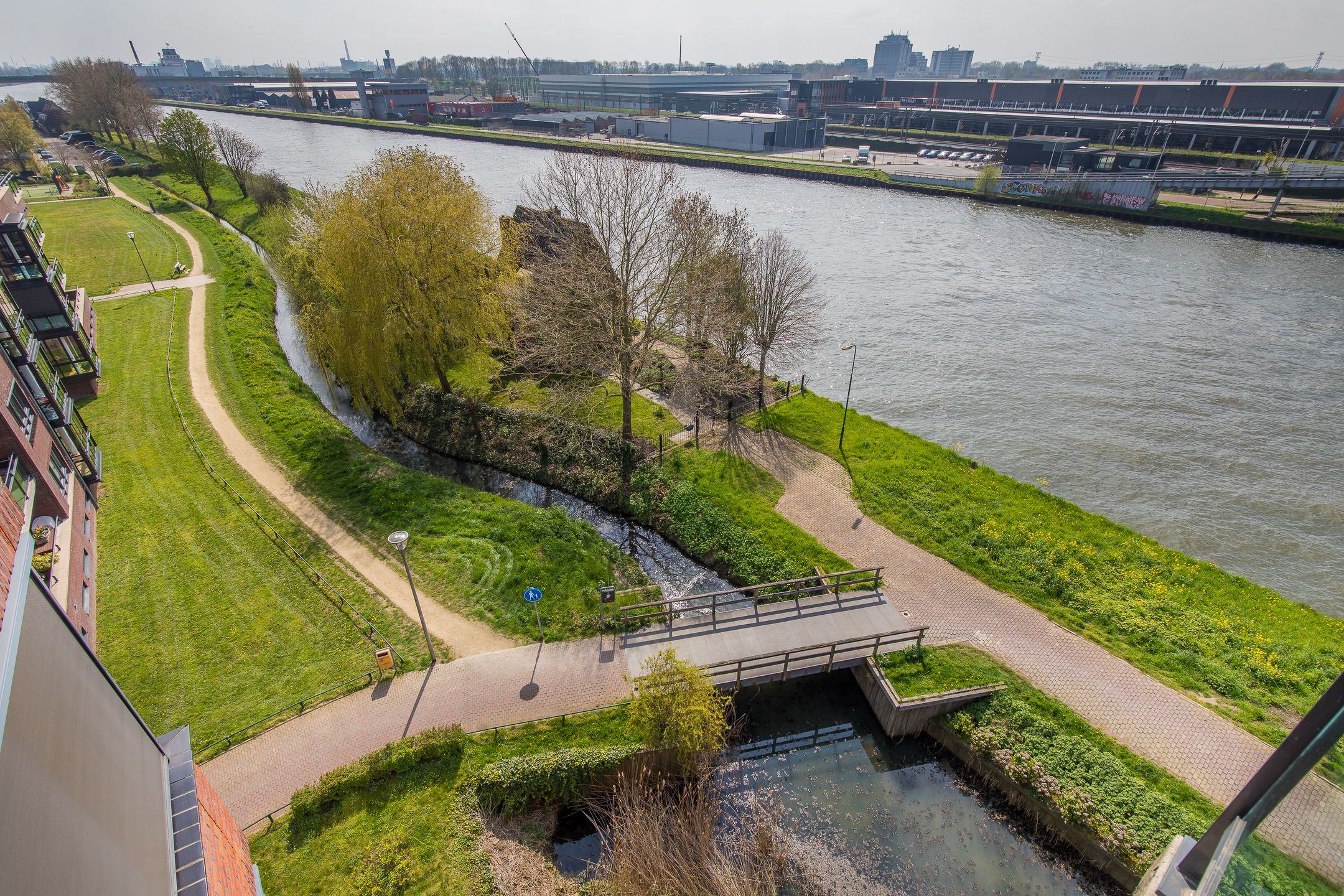 Photo 63 of Burgemeester Dolmanslaan 70