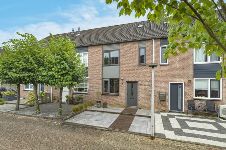Tussenwoning te koop: Pruylenborg 10, Hendrik-Ido-Ambacht
