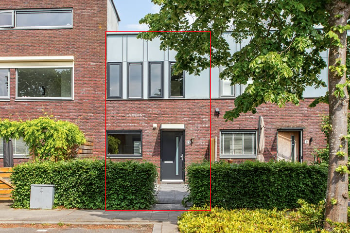Tussenwoning te koop: Rodinweg 29, Almere