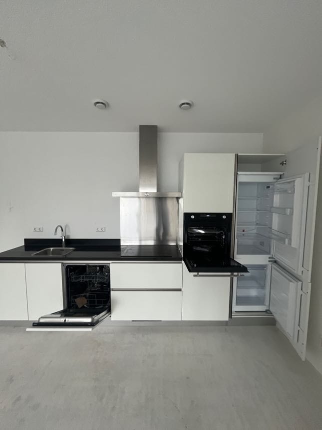 Photo 3 of Mahoniehout 241