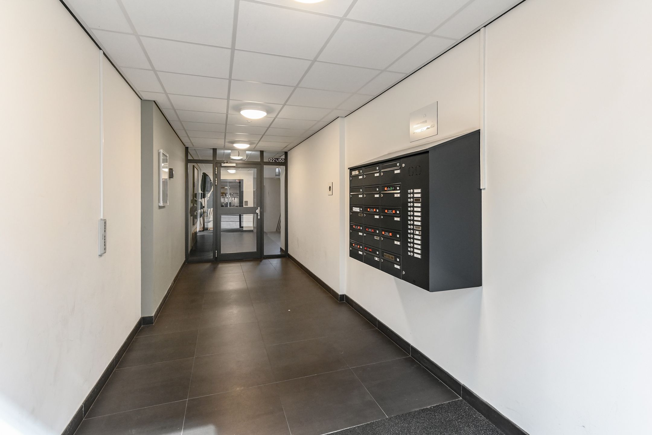 Photo 6 of Promenade 142