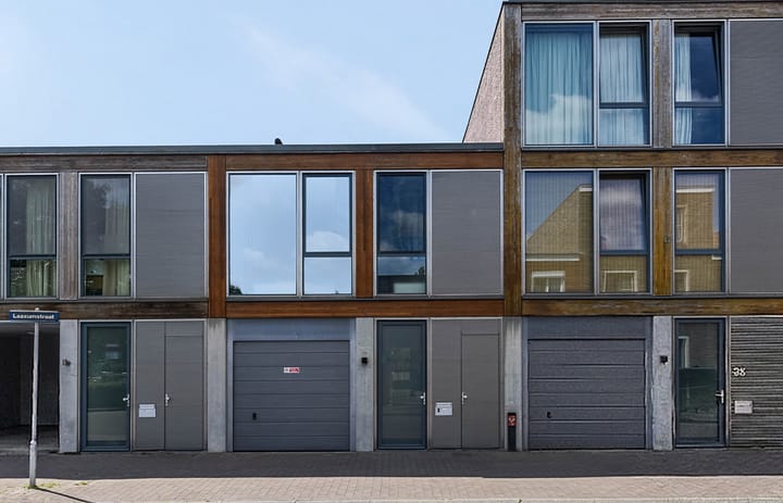 Foto 4 van Laaxumstraat 58
