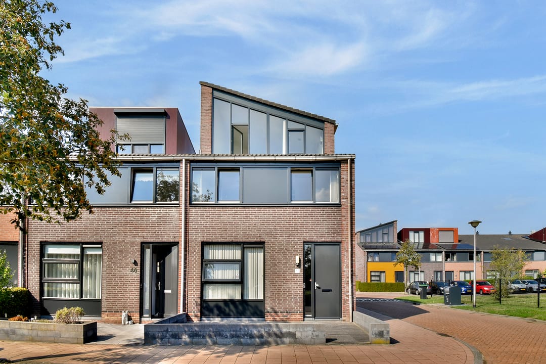 Foto 1 van Van Duin-akker 42