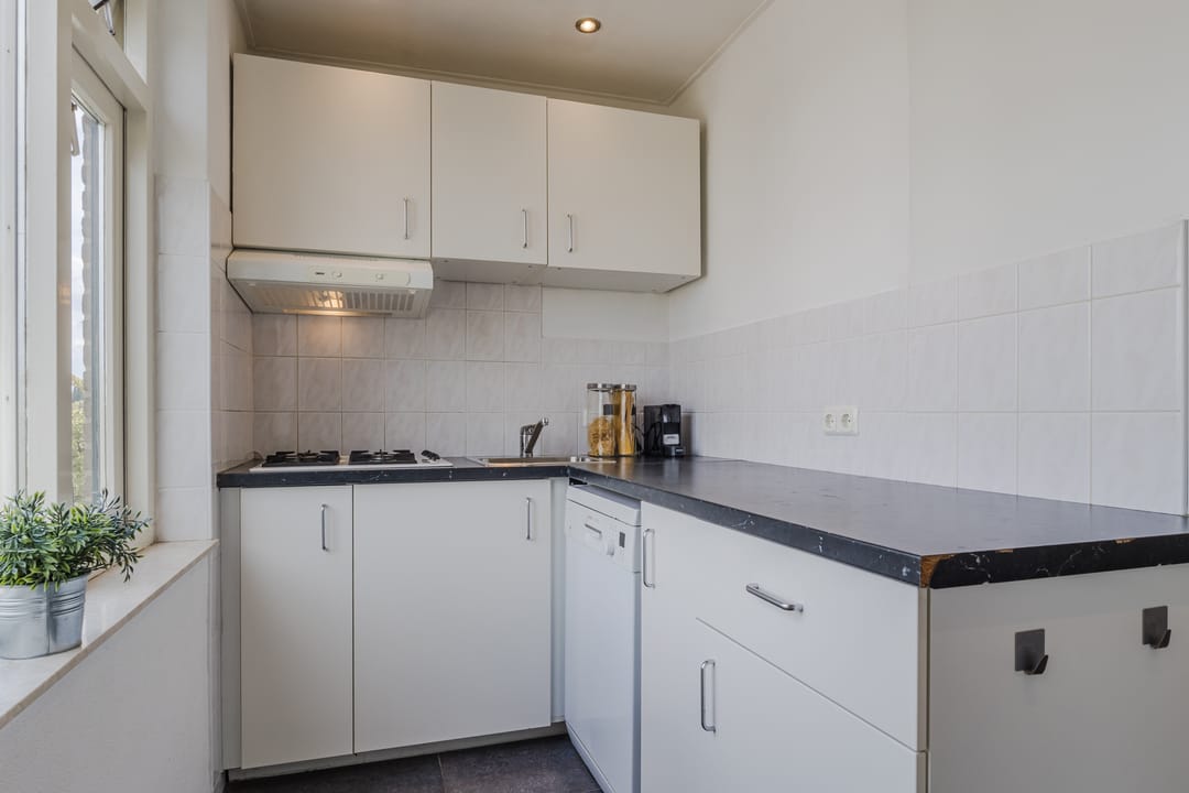 Photo 17 of Plutostraat 62