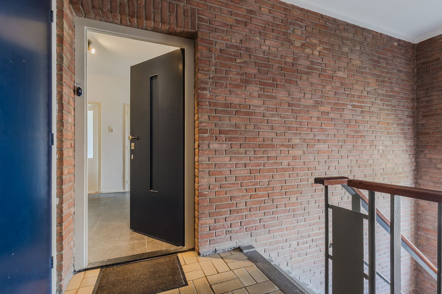 Photo 5 of Plutostraat 62