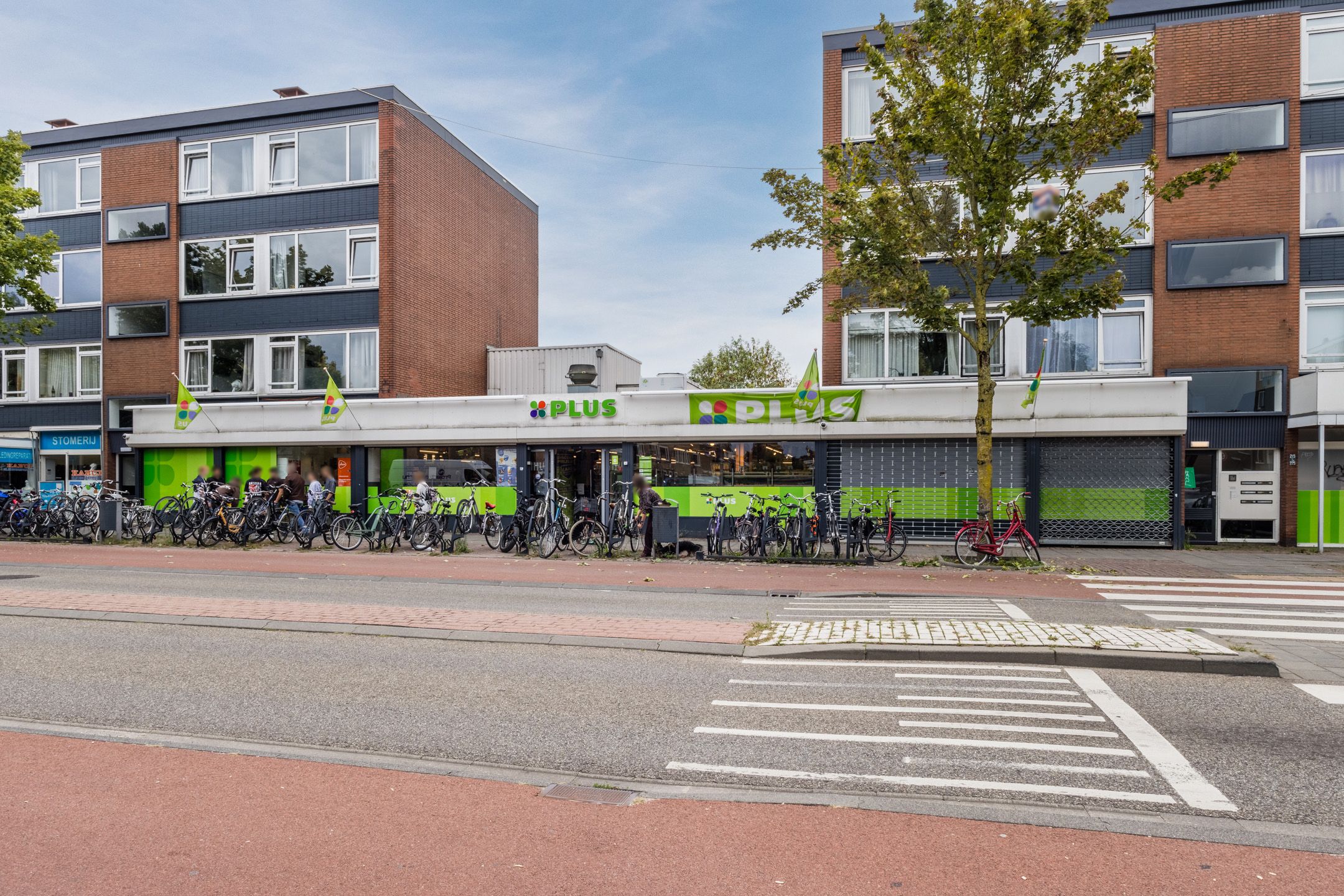 Photo 36 of Plutostraat 62