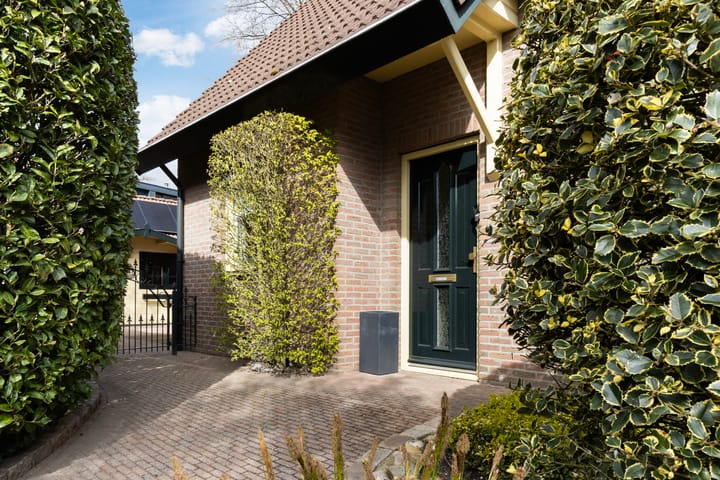 Hoekwoning te koop: Vierhouterweg 15, Elspeet