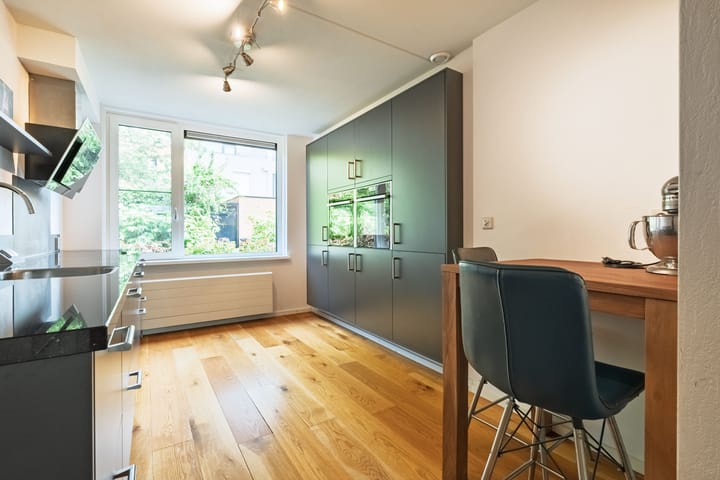 Tussenwoning te koop: Johannes Vermeerhage 17, Nieuwegein