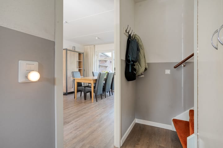 Tussenwoning te koop: Citroenvlinder 123, Meppel