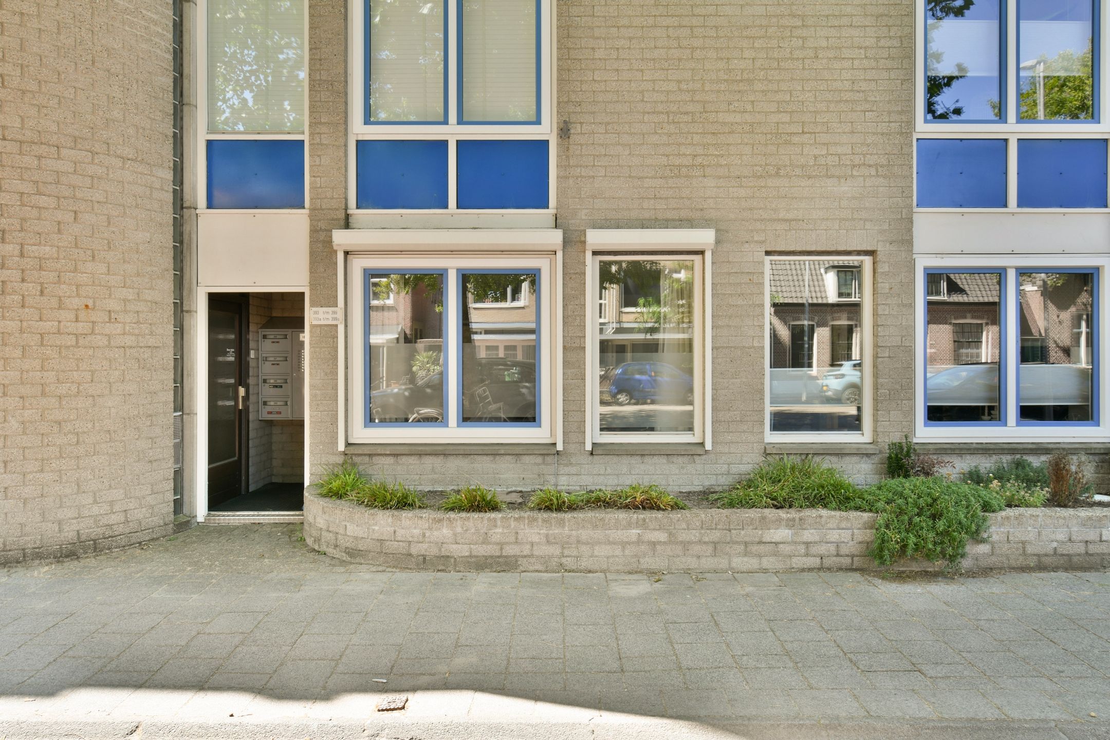 Foto 24 van Rijksstraatweg 393-A