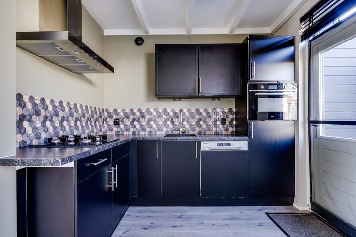 Tussenwoning te koop: Dr. Plesmanlaan 102, Maarssen