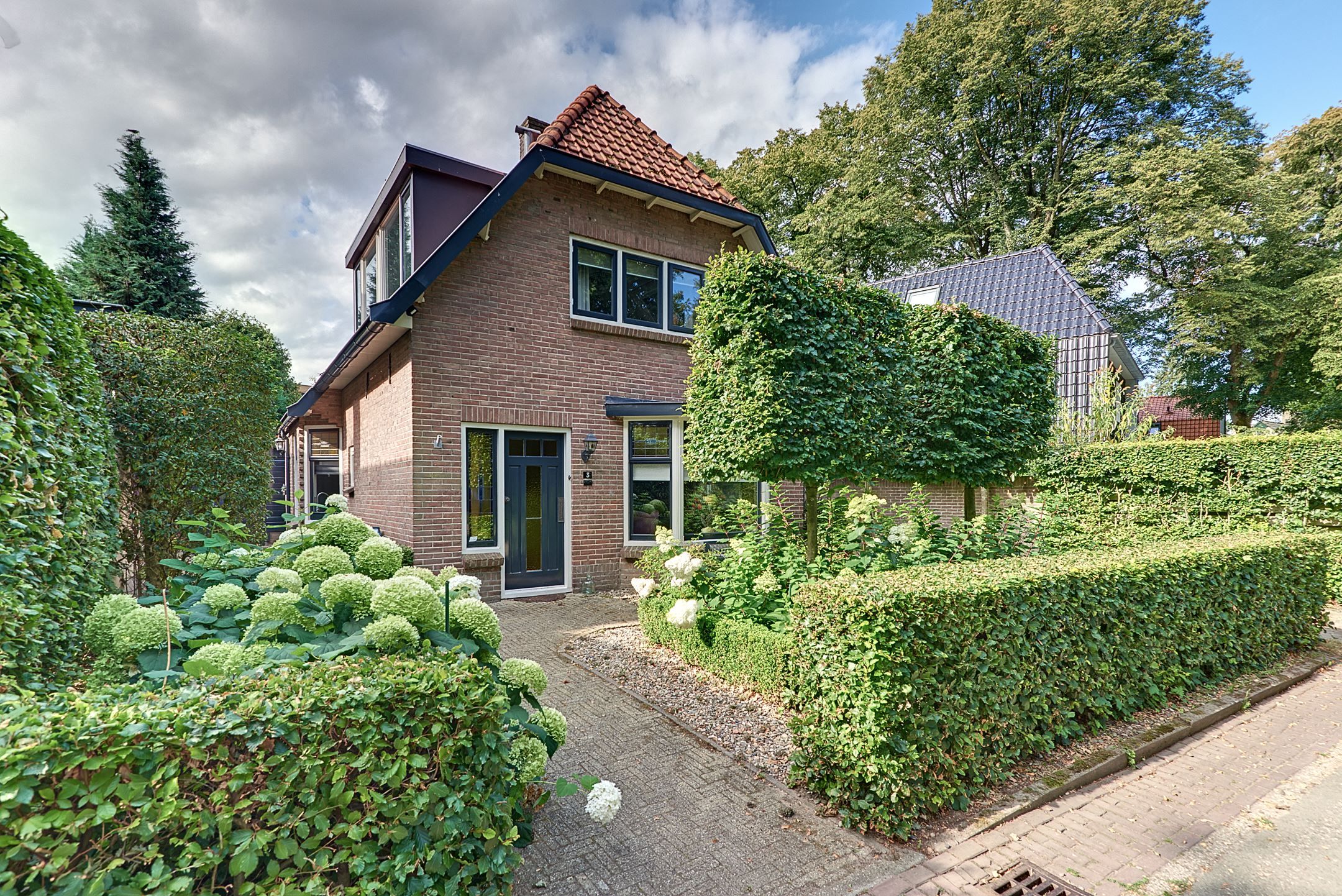 Photo 42 of Rozenlaan 3