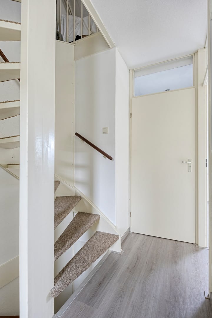 Tussenwoning te koop: Iep 16, Best