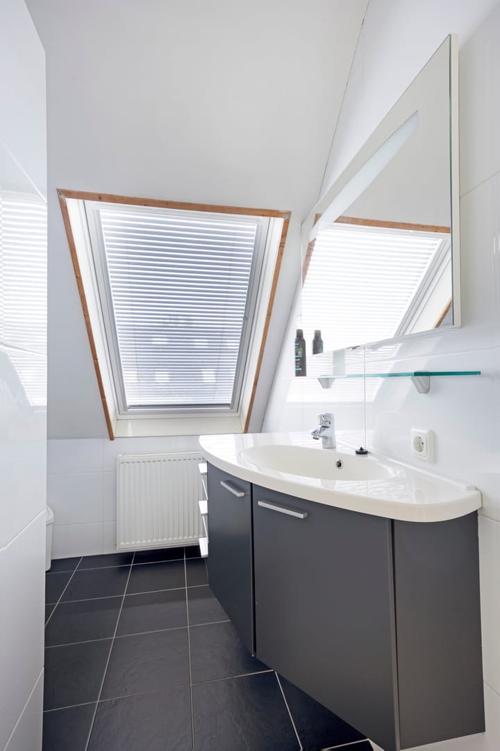 Tussenwoning te koop: Iep 16, Best