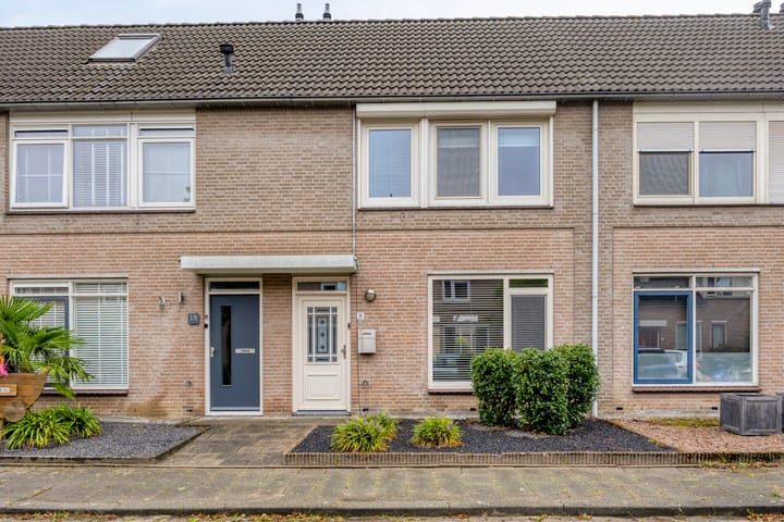Tussenwoning te koop: Iep 16, Best