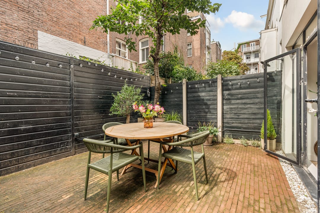 Photo 16 of Vondelkerkstraat 14-H